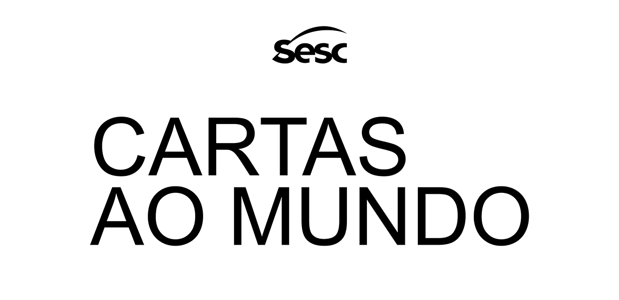 A logomarca da exposição CARTAS AO MUNDO, é composta pelo título escrito com letras maiúsculas pretas, em duas linhas à esquerda, sobre faixa retangular branca.